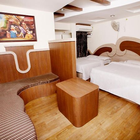 Hotel Vasantham Коимбатур Экстерьер фото