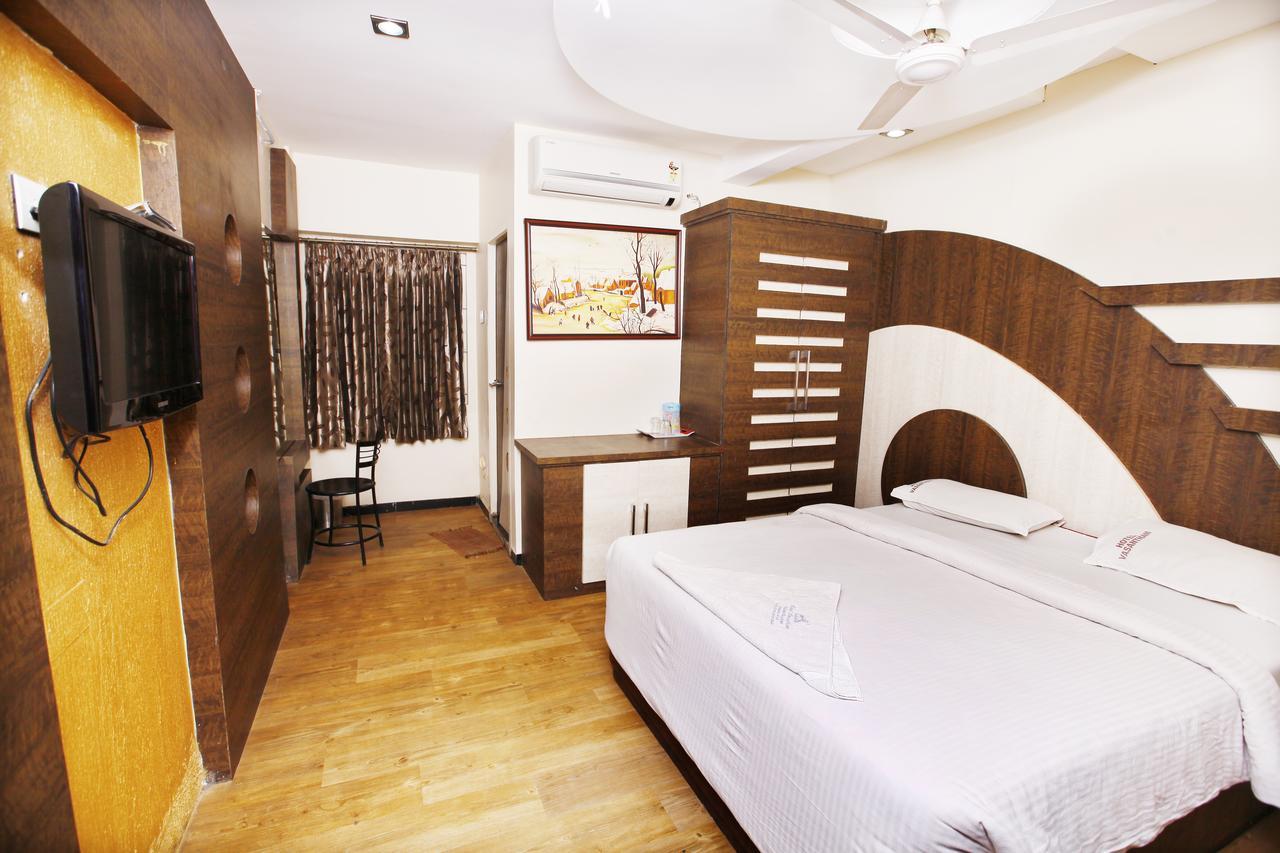 Hotel Vasantham Коимбатур Экстерьер фото