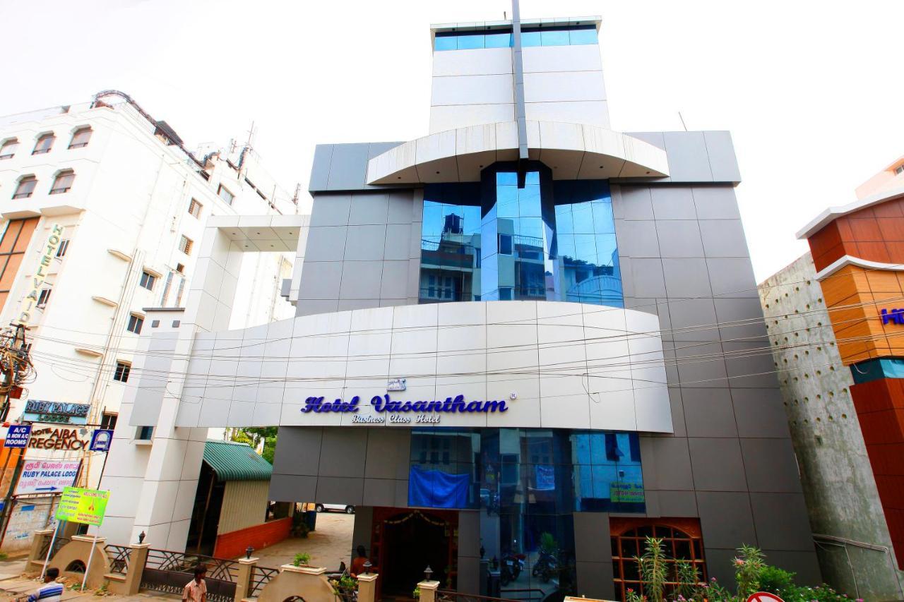 Hotel Vasantham Коимбатур Экстерьер фото