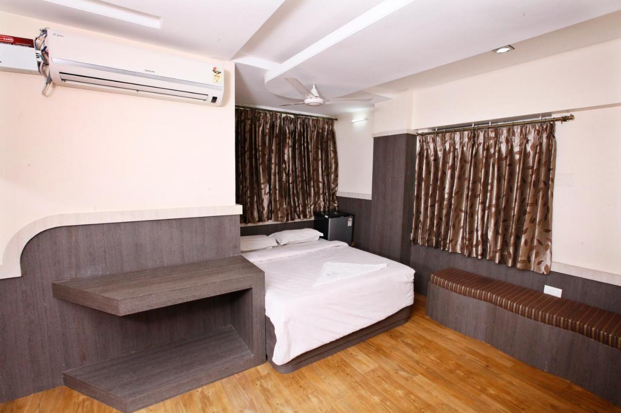Hotel Vasantham Коимбатур Экстерьер фото