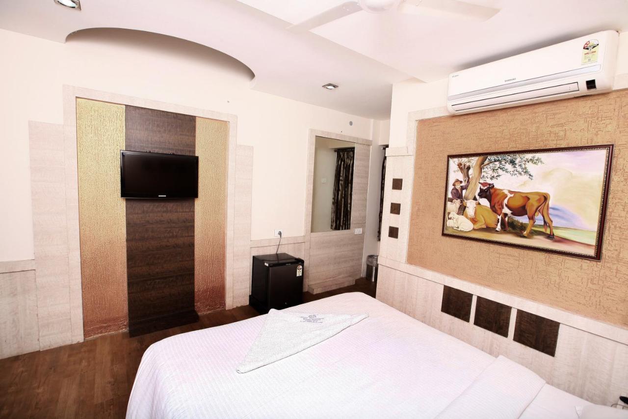 Hotel Vasantham Коимбатур Экстерьер фото